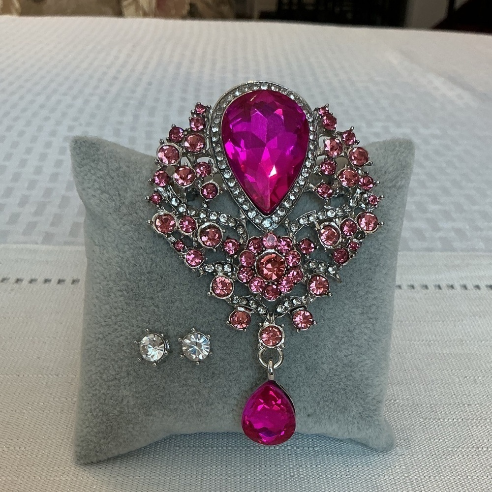 Magenta Rhinestone Brooch - Picture 3 of 4